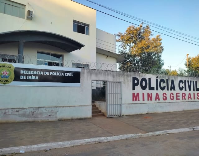 EM JAIBA/MG, OCORRÊNCIA POLICIAL DE MARIA DA PENHA ACABA EM TROCA DE TIROS