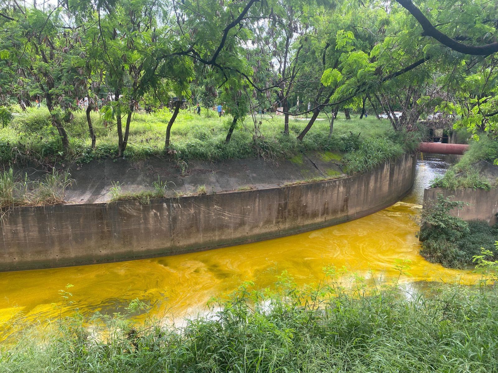 Grave acidente no Distrito Industrial de Montes Claros mobiliza Bombeiros e órgãos ambientais