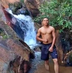 Tragédia no Vale: Jovem de 20 anos morre após cair de cachoeira enquanto tirava fotos em Jequitinhonha