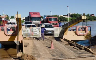 Mobilização popular surte efeito e travessia do Rio São Francisco em Manga ganha reforço de segunda balsa