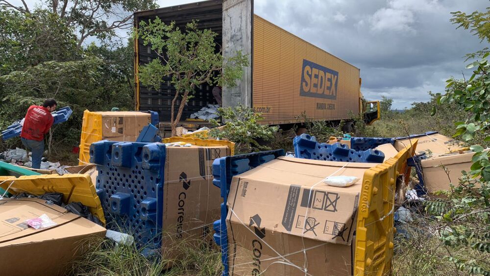 Polícia desarticula grupo que saqueava cargas na BR-251 e revendia produtos roubados pela internet