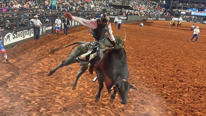 Miravânia define datas da 32ª Vaquejada Nacional: Evento em julho promete atrair milhares, enquanto rodeio de maio segue sem anúncio