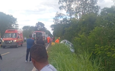 Grave acidente na BR-135 deixa motociclista ferida entre Januária e Pedra de Maria da Cruz