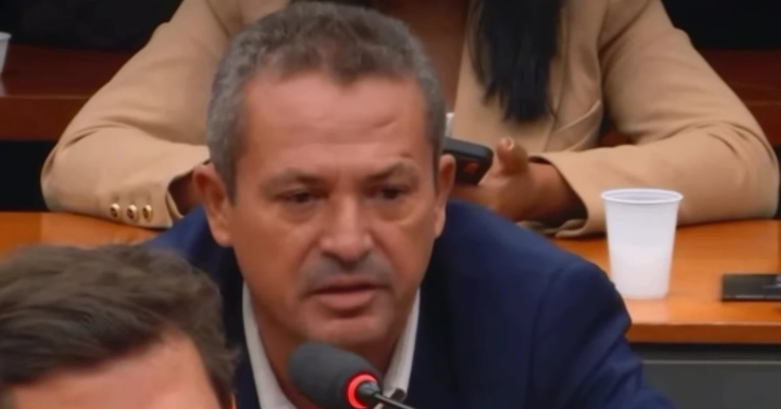 Prefeito Anastácio Guedes cobra Cemig em Brasília por atrasos no programa “Luz para Todos