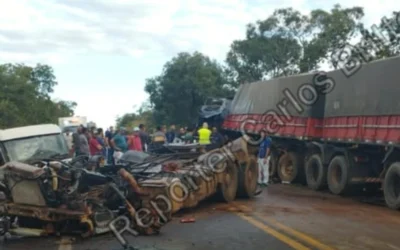 Grave Acidente Envolvendo Três Veículos Mobiliza Equipes de Resgate na BR-040, em Três Marias