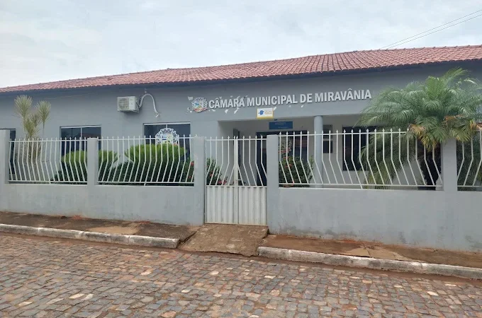 DIA D EM MIRAVÂNIA: Povo pressiona vereadores contra o endividamento do município no Projeto 005