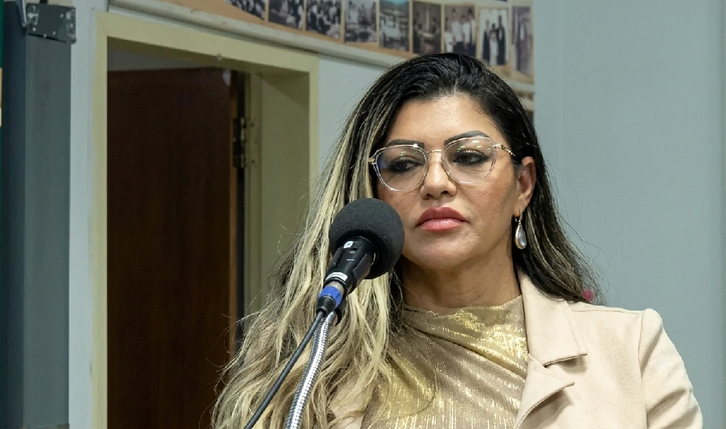 Vereadora Jizélia Lima Reitera Denúncia Sobre Precariedade na Casa de Apoio aos Pacientes de Montalvânia