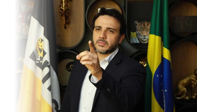 Missão antecipa convenção e oficializa Renan Santos como candidato à Presidência da República