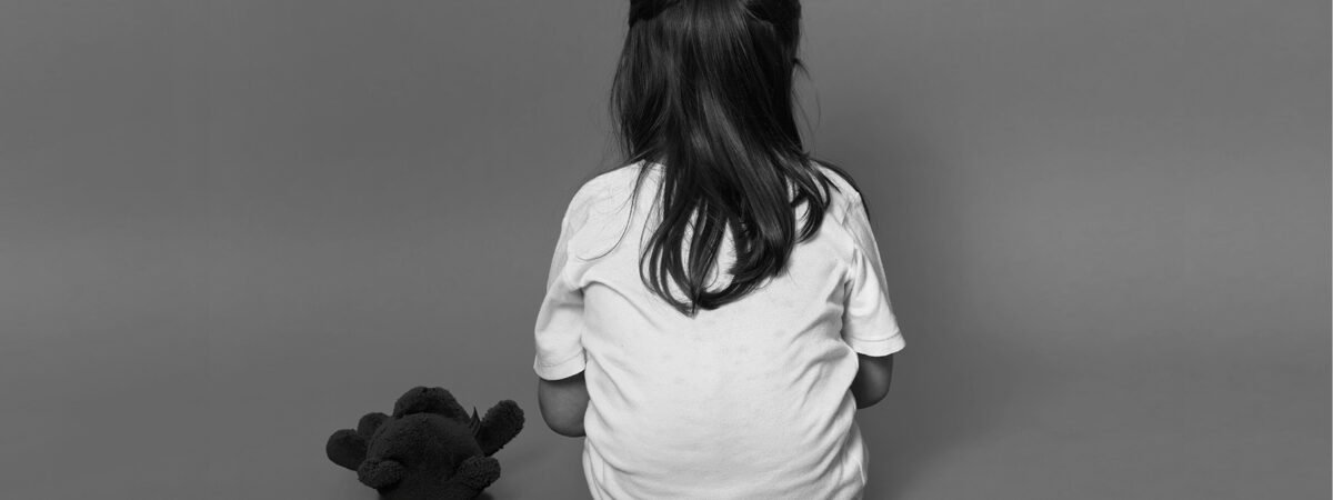 CASO DE POLÍCIA: Menina de 8 anos que desapareceu após sair da escola é encontrada na casa de idoso em Várzea da Palma