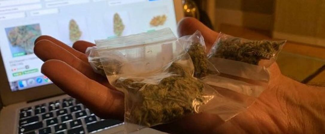 TRÁFICO VIRTUAL: Jovem é preso em Buritizeiro por divulgar e vender maconha em redes sociais