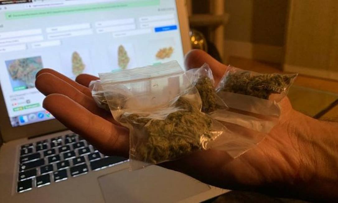 TRÁFICO VIRTUAL: Jovem é preso em Buritizeiro por divulgar e vender maconha em redes sociais