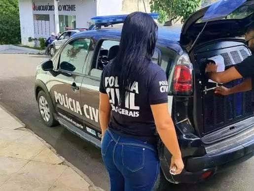 Pai é preso após amarrar filha de 4 anos ao corpo, jogá-la em gasolina e tentar atear fogo em São João das Missões