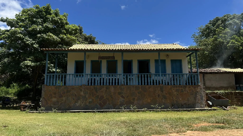Turismos de Experiência: Fazenda Centenária em Januária transforma tradição da cachaça e história colonial em atração turística