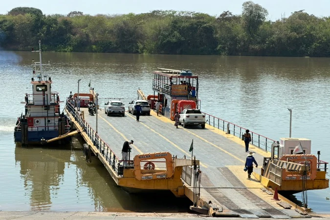 MPMG e PMMG deflagram operação para fiscalizar travessia de balsa entre Manga e Matias Cardoso