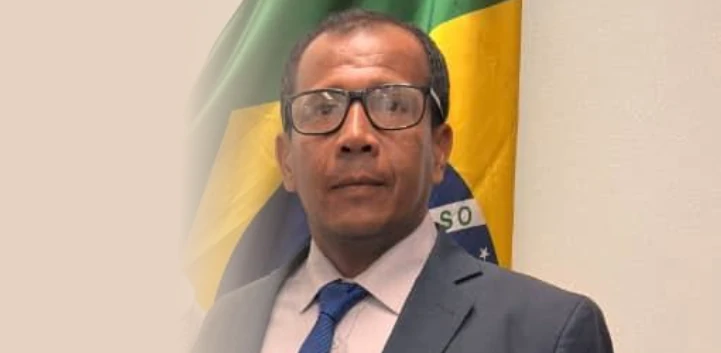 Tensão na infraestrutura: Vereador Tião cobra inclusão de R$ 298 mil para o calçamento do povoado Virgínio em Miravânia